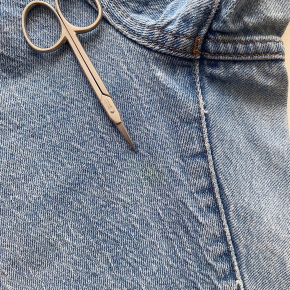 Madewell The Curvy Perfect Vintage Jean Cropped Distressed Size 32 - Picture 14 of 16